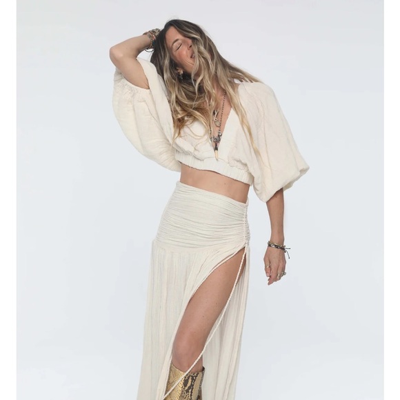 Sold Out Jens Pirate Booty Float Top - Picture 2 of 4